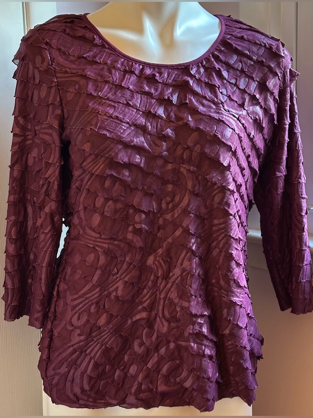 ELEMENTZ Plum Allover Crinkled 3D Textured Ruffle 3/4th Sleeves Blouse Sz L.